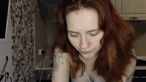 Snapshot of jelly_cherry chatting on 01.23.25 Emily online show from 01.23.25