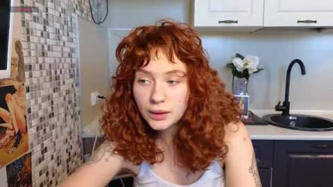 Snapshot of jelly_cherry chatting on 02.05.25 Emily online show from 02.05.25