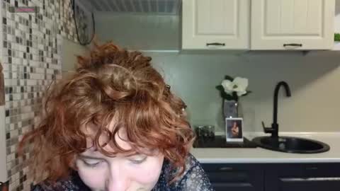 Snapshot of jelly_cherry chatting on 02.12.25 Emily online show from 02.12.25