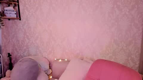 Jelly  online show from 12.18.25