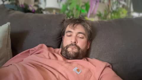 Guy Jones online show from 03.12.25