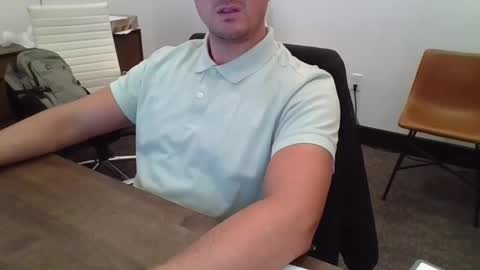 Snapshot of jellytime1988 chatting on 10.31.25 jellytime1988 online show from 10.31.25