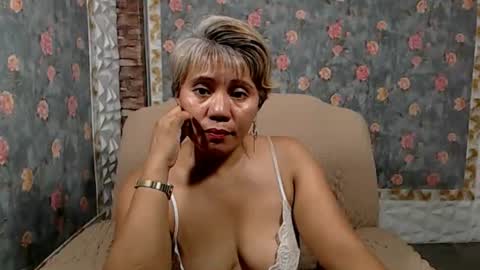 Snapshot of jemm36 chatting on 12.28.24 Jem online show from 12.28.24