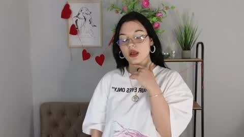 Snapshot of jen_gard chatting on 05.26.26 Miya online show from 05.26.26
