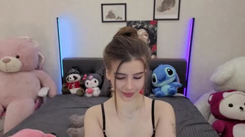 Snapshot of jenie_fire chatting on 11.30.25 Dolly online show from 11.30.25