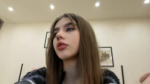 Dolly online show from 04.15.26