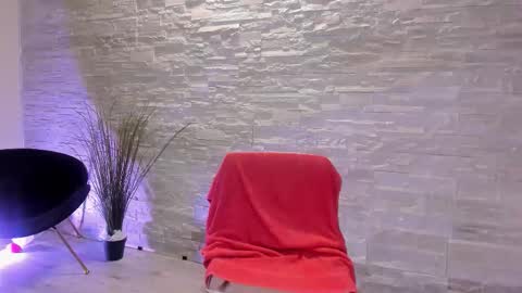 Jenifer  online show from 03.30.26