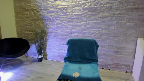 Jenifer  online show from 04.03.26