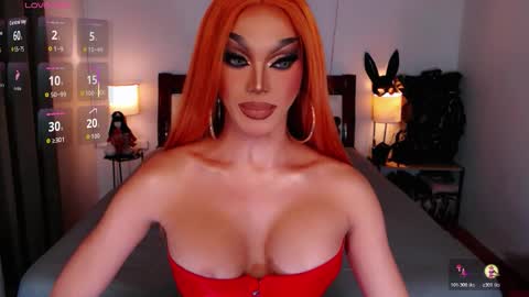 Snapshot of jenifers_body chatting on 10.29.25 Queen Jenifer online show from 10.29.25