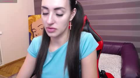 Kira online show from 11.19.25