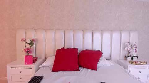 Samanta online show from 11.20.25