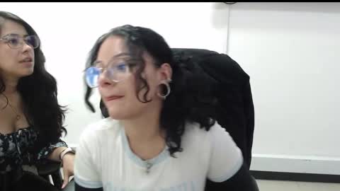 jenn online show from 09.10.25