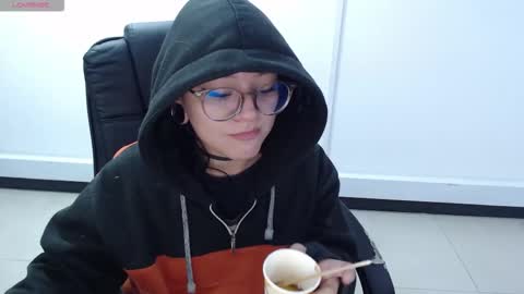 jenn online show from 10.14.25