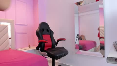 JENNA online show from 04.15.26