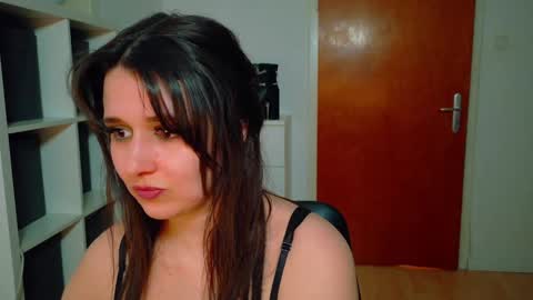 Snapshot of jenna_sxy19 chatting on 01.19.25 jennasxy19 online show from 01.19.25