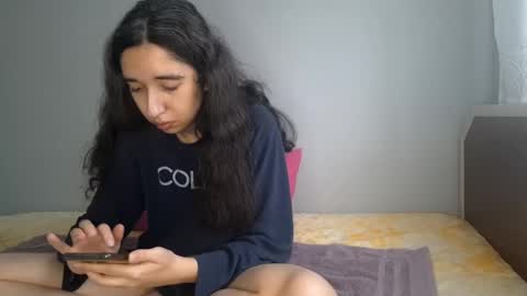 Snapshot of jennalore chatting on 01.15.25 JennaLore online show from 01.15.25