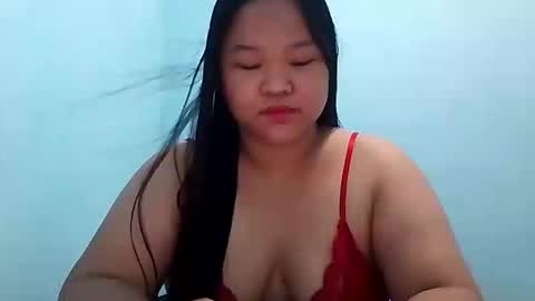 Snapshot of jennalyn_19 chatting on 12.17.25 jennalyn_19 online show from 12.17.25