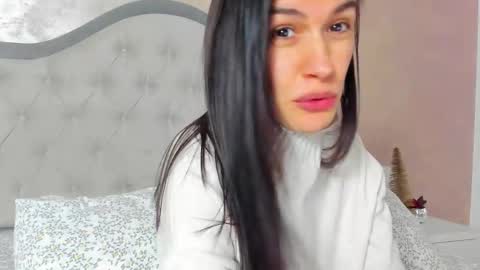 Snapshot of jennamyers chatting on 12.16.25 JennaMyers online show from 12.16.25