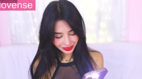 Snapshot of jenner_mills chatting on 05.13.26 Jenner online show from 05.13.26