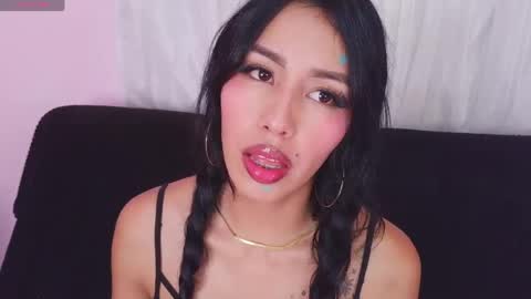 Snapshot of jenner_mills chatting on 05.19.26 Jenner online show from 05.19.26
