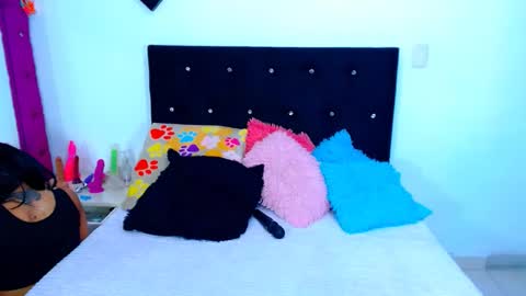 jenn online show from 11.26.25