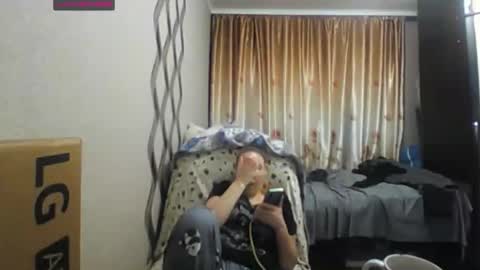 Snapshot of jennideep chatting on 11.19.25 JenniDeep online show from 11.19.25