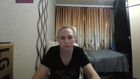 Snapshot of jennideep chatting on 11.23.25 JenniDeep online show from 11.23.25