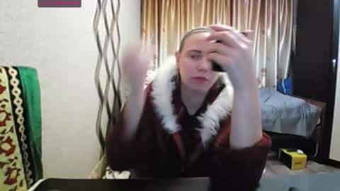 Snapshot of jennideep chatting on 12.18.25 JenniDeep online show from 12.18.25