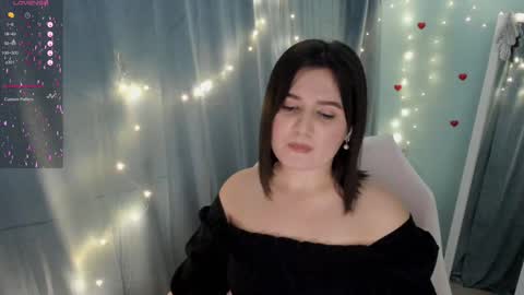 Snapshot of jennie_berry chatting on 12.28.24 Jennie online show from 12.28.24