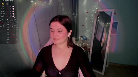 Snapshot of jennie_berry chatting on 01.04.25 Jennie online show from 01.04.25