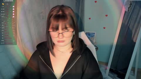 Snapshot of jennie_berry chatting on 01.22.25 Jennie online show from 01.22.25