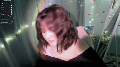 Snapshot of jennie_berry chatting on 01.26.25 Jennie online show from 01.26.25