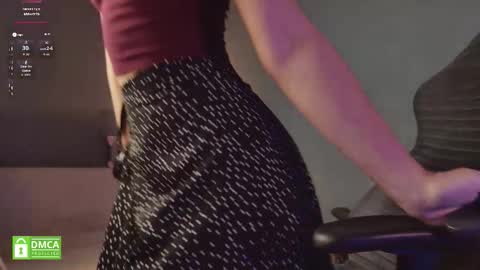 Snapshot of jenniee_ chatting on 11.18.25 Jennie online show from 11.18.25