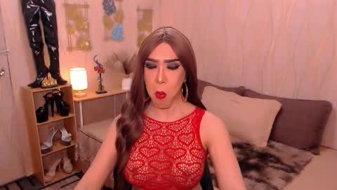 Snapshot of jenniegarcia chatting on 09.09.25 jenniegarcia online show from 09.09.25