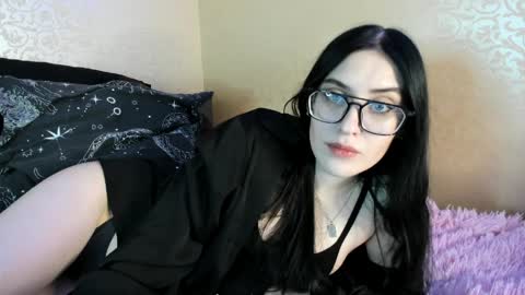 Helen online show from 04.10.26