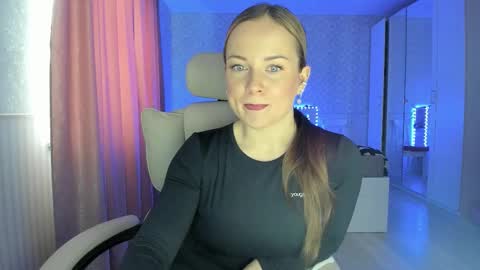 Jennifer online show from 02.10.26