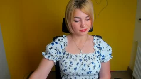Snapshot of jennifer_cuttie chatting on 07.23.26 Jennifer online show from 07.23.26