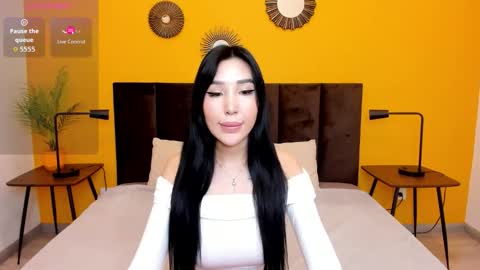 Jennifer online show from 09.10.25