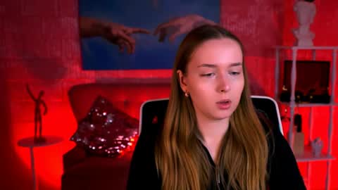 Jennifer online show from 04.07.26