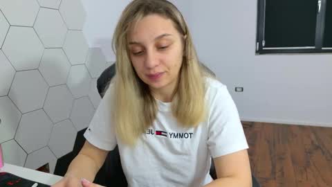 Jenny online show from 02.03.26