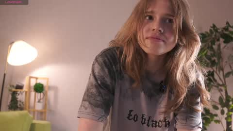 Sofia  online show from 04.10.26