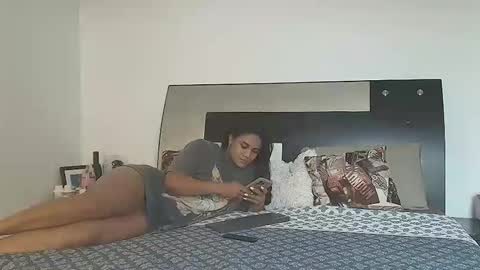 Jenn online show from 10.27.25