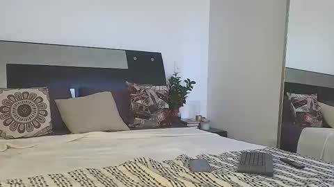 Jenn online show from 01.06.26