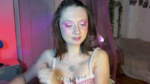 Jennifer Jenny Darling   online show from 05.28.26