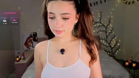 Snapshot of jenny_dellrose chatting on 12.17.25 jenny_dellrose online show from 12.17.25