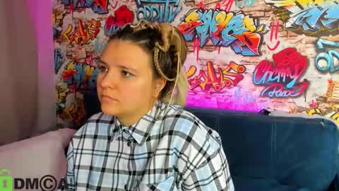 Jenny online show from 11.03.25