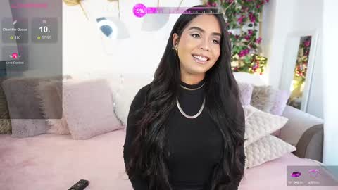 Snapshot of jenny_roberts96 chatting on 02.26.25 Jenny Roberts online show from 02.26.25