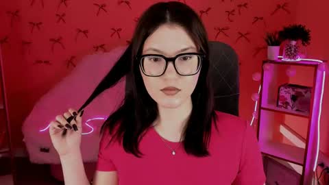 Snapshot of jennygibson chatting on 04.23.26 JENNY online show from 04.23.26