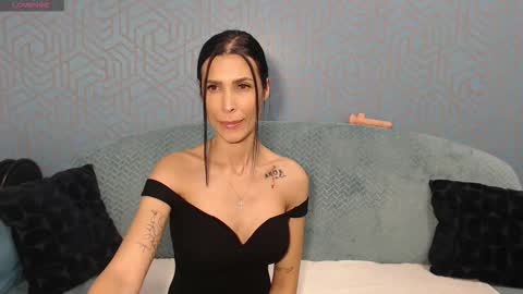 Snapshot of jennyxxx00 chatting on 10.01.25 Jenny online show from 10.01.25