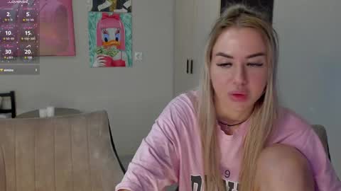 Hi hi We are Jessie and Betti online show from 02.02.25